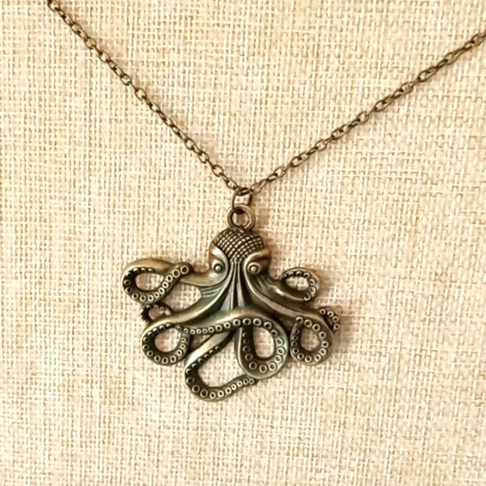 Octopus Necklace - Picture 2 of 4